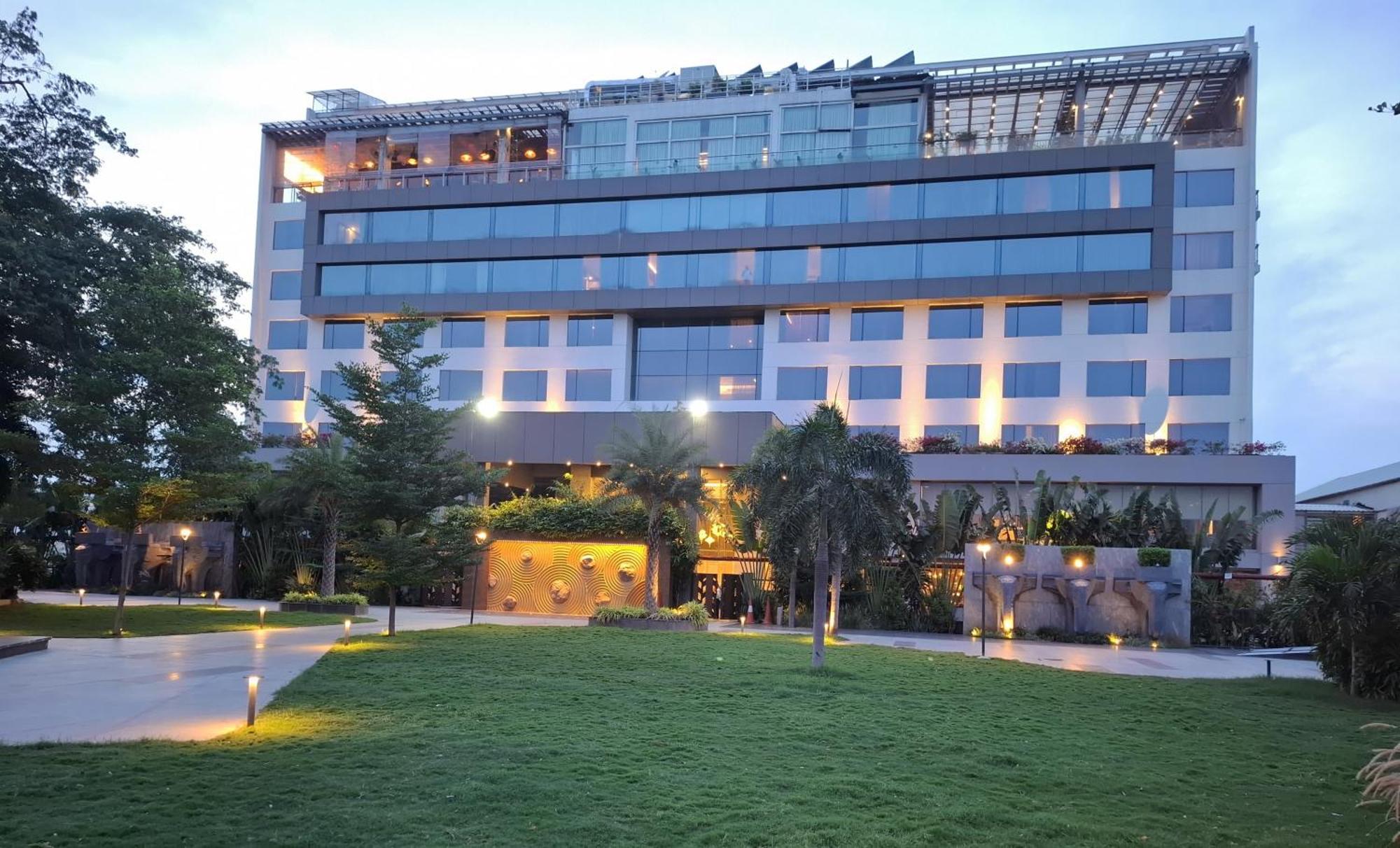 Daspalla Hyderabad Exterior foto